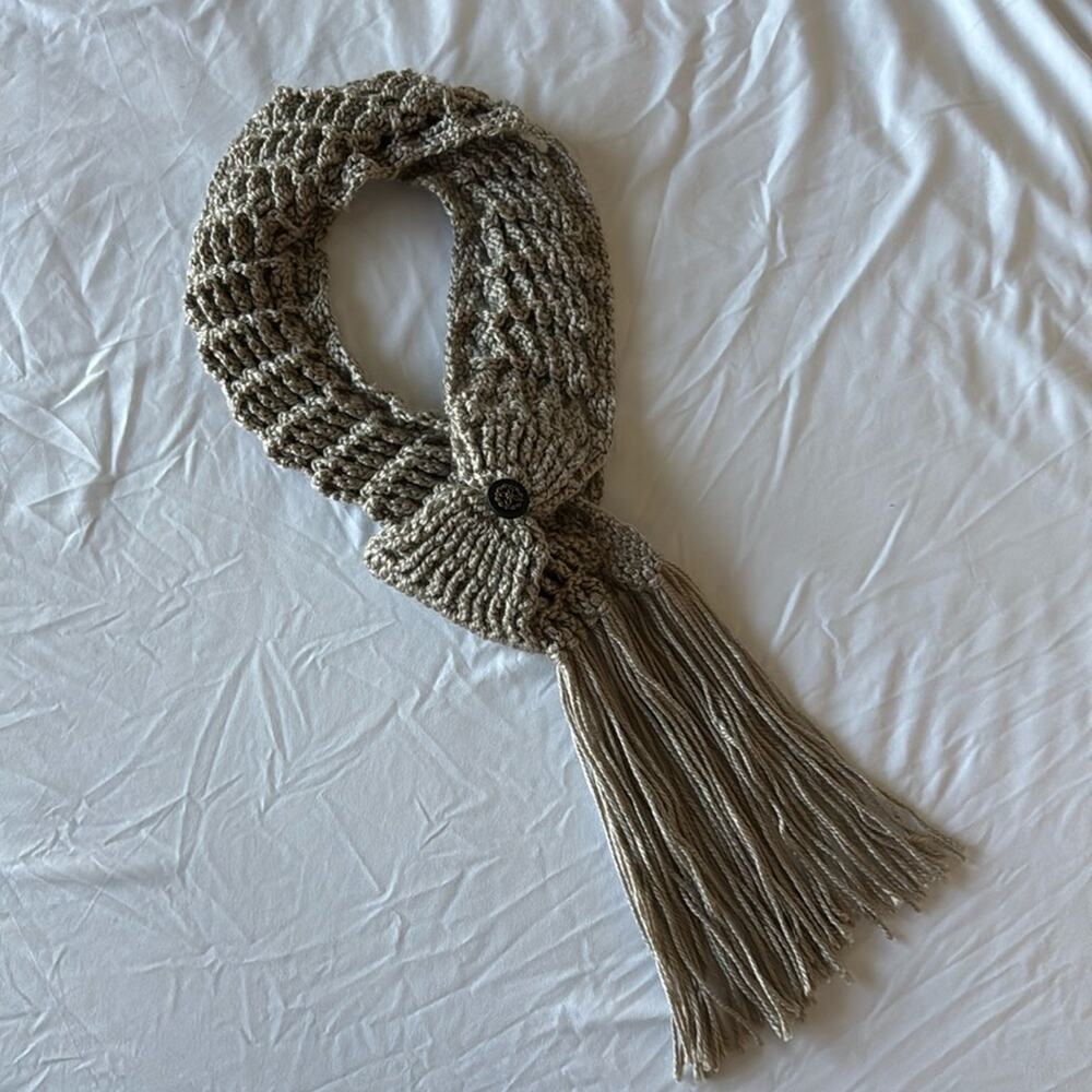 Scarf knit tan